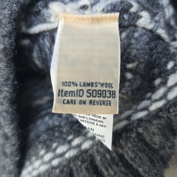 L.L. Bean Lambs Wool Charcoal and Cream Patterned Crewneck Sweater - Picture 6 of 9